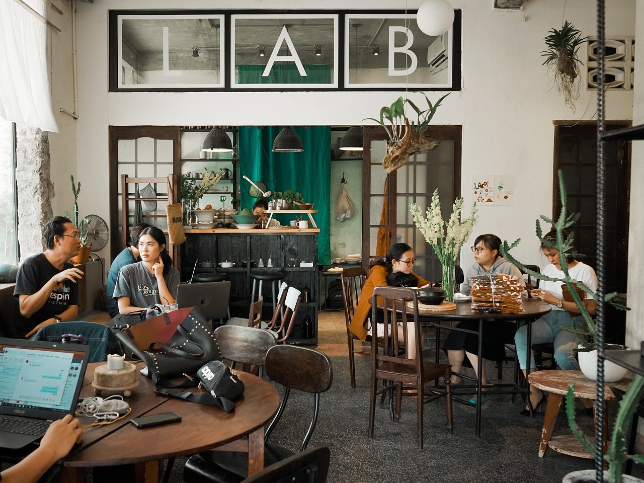 正规得流量卡：方正金融外汇平台开户